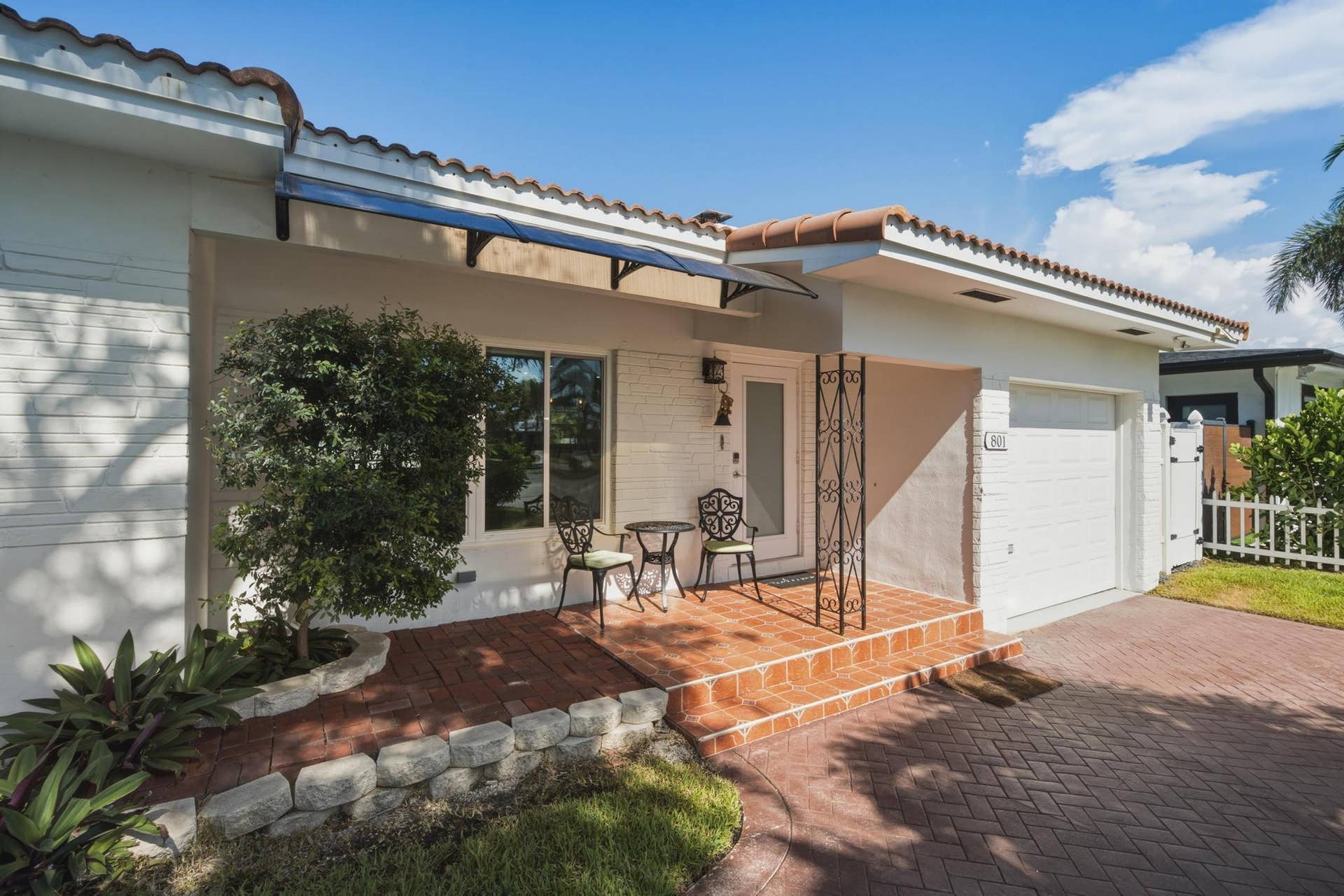 801 NE 19th Terrace, Fort Lauderdale, FL 33304 DSC06305-2