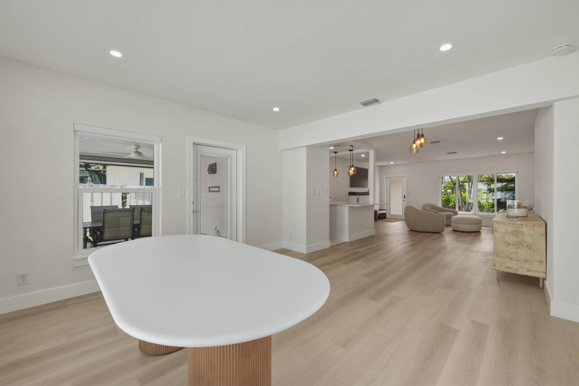 801 NE 19th Terrace, Fort Lauderdale, FL 33304 DSC06377