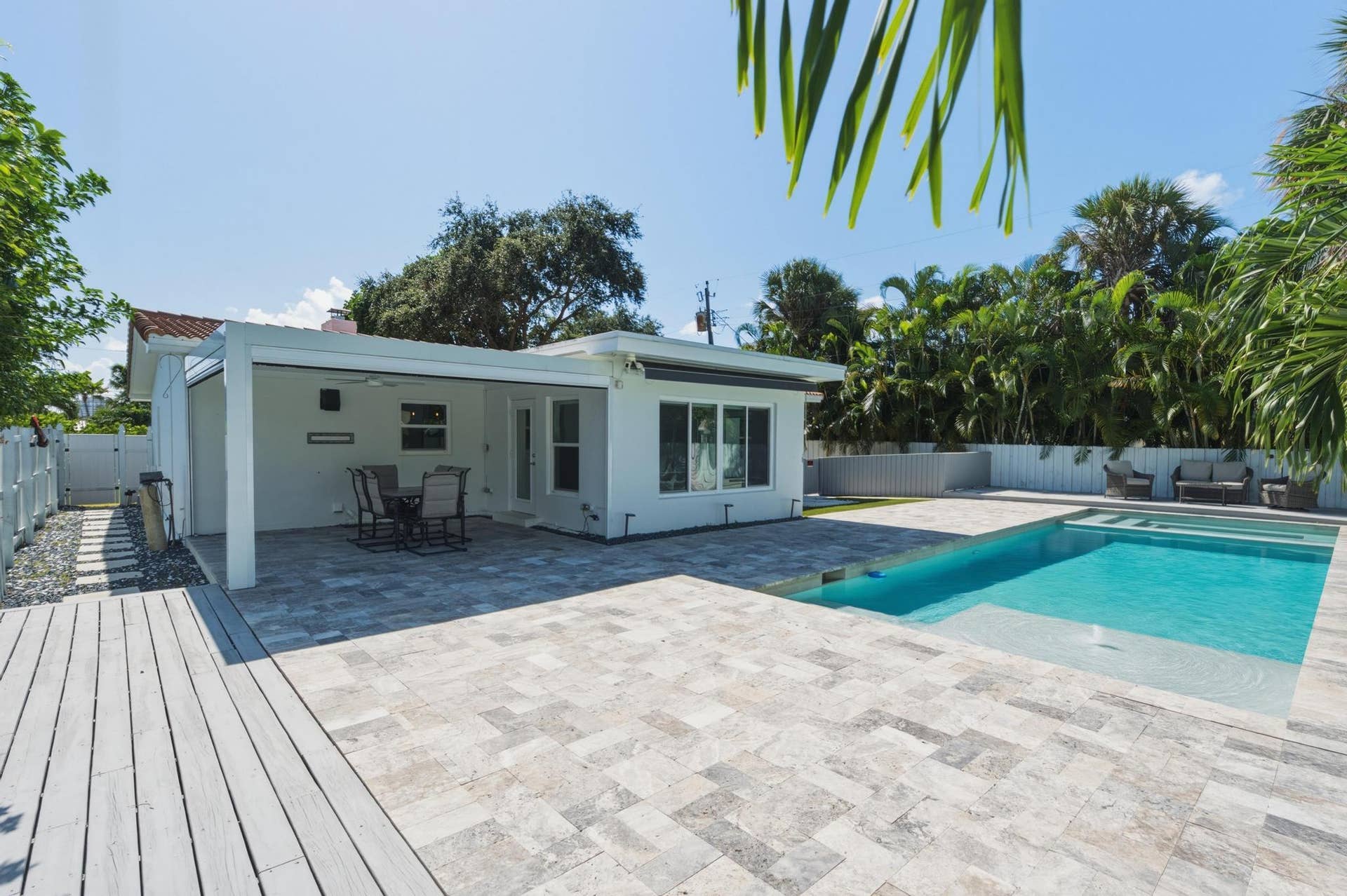 801 NE 19th Terrace, Fort Lauderdale, FL 33304 DSC06326-2