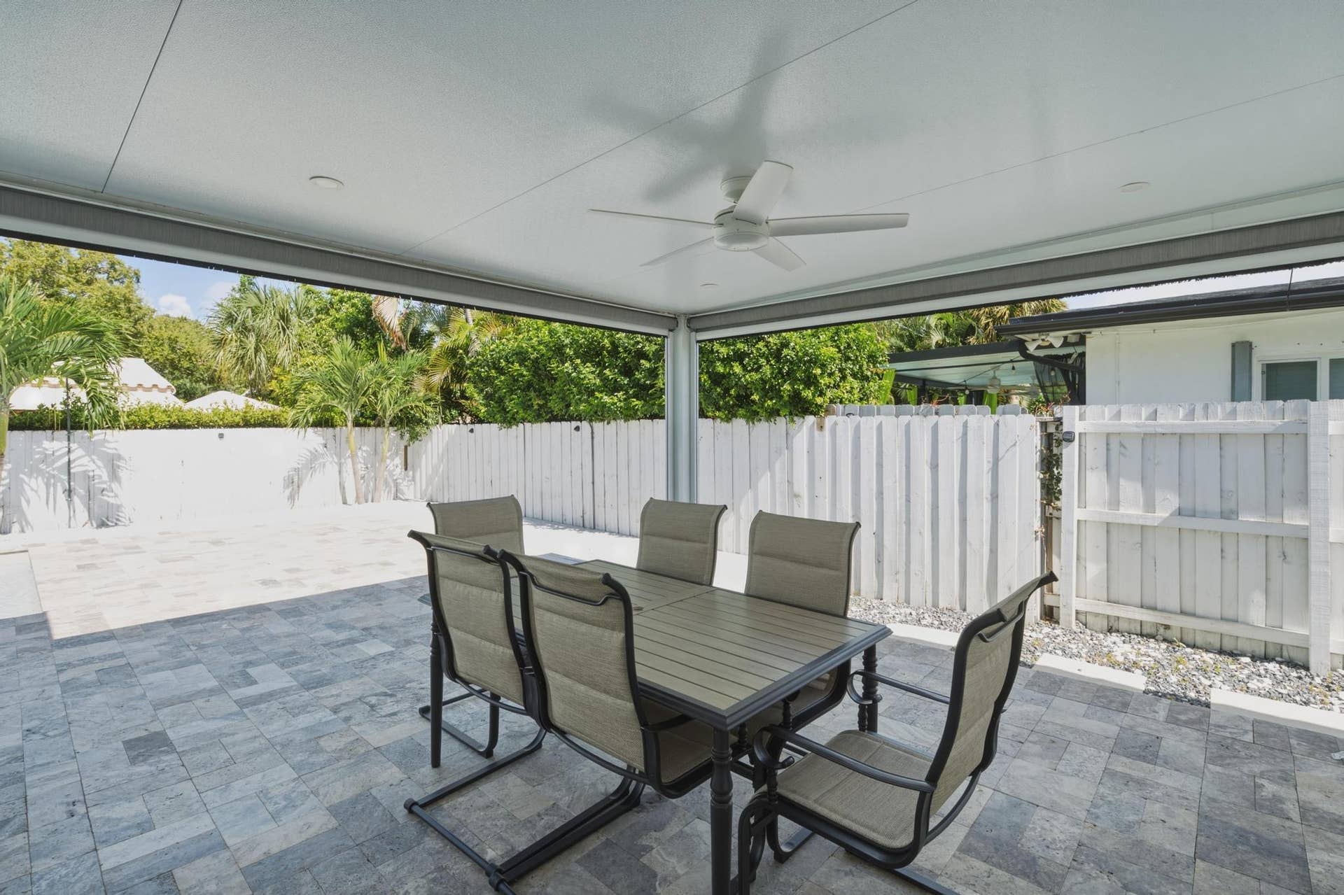 801 NE 19th Terrace, Fort Lauderdale, FL 33304 DSC06332