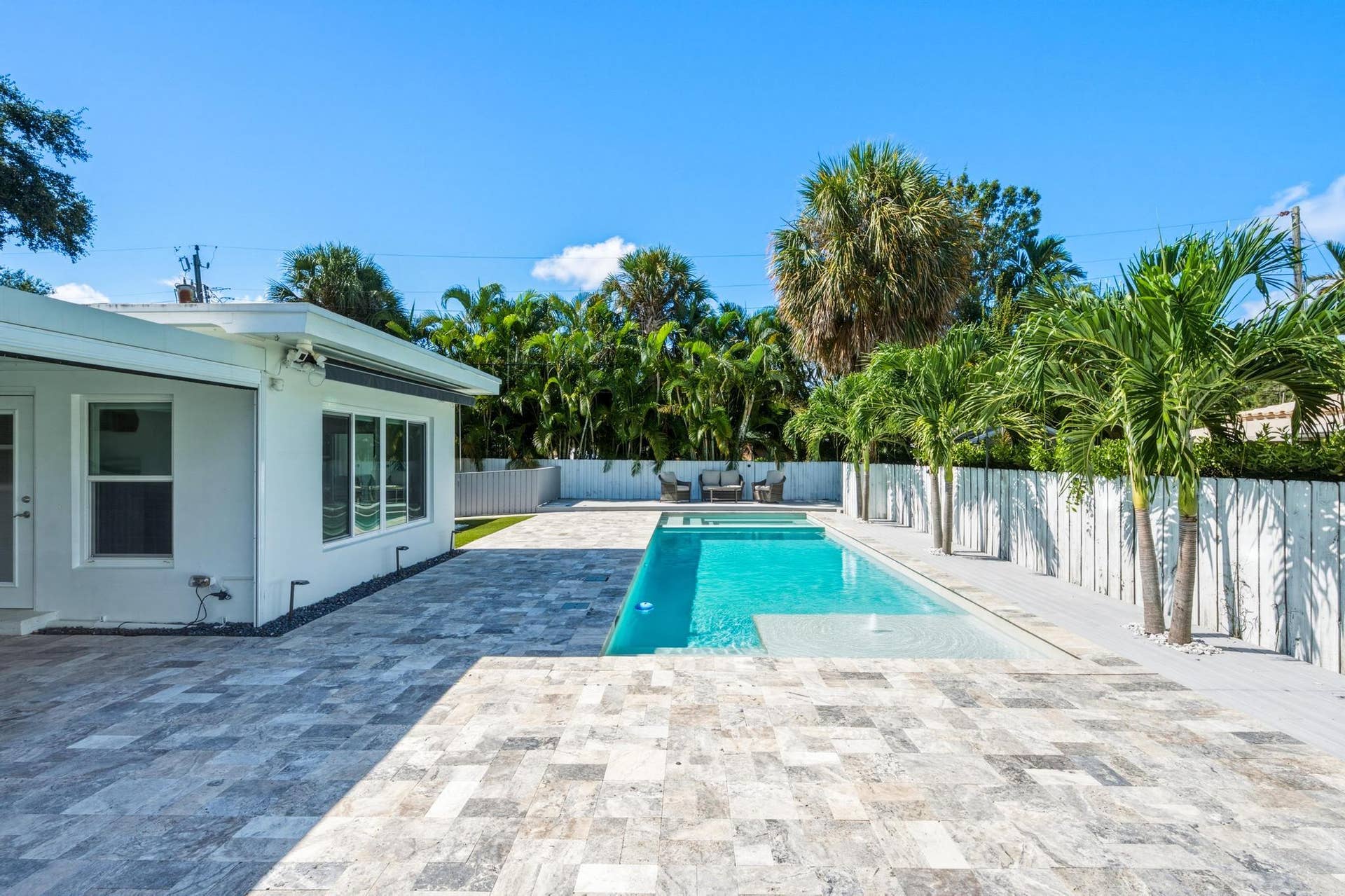 801 NE 19th Terrace, Fort Lauderdale, FL 33304 DSC06329-2
