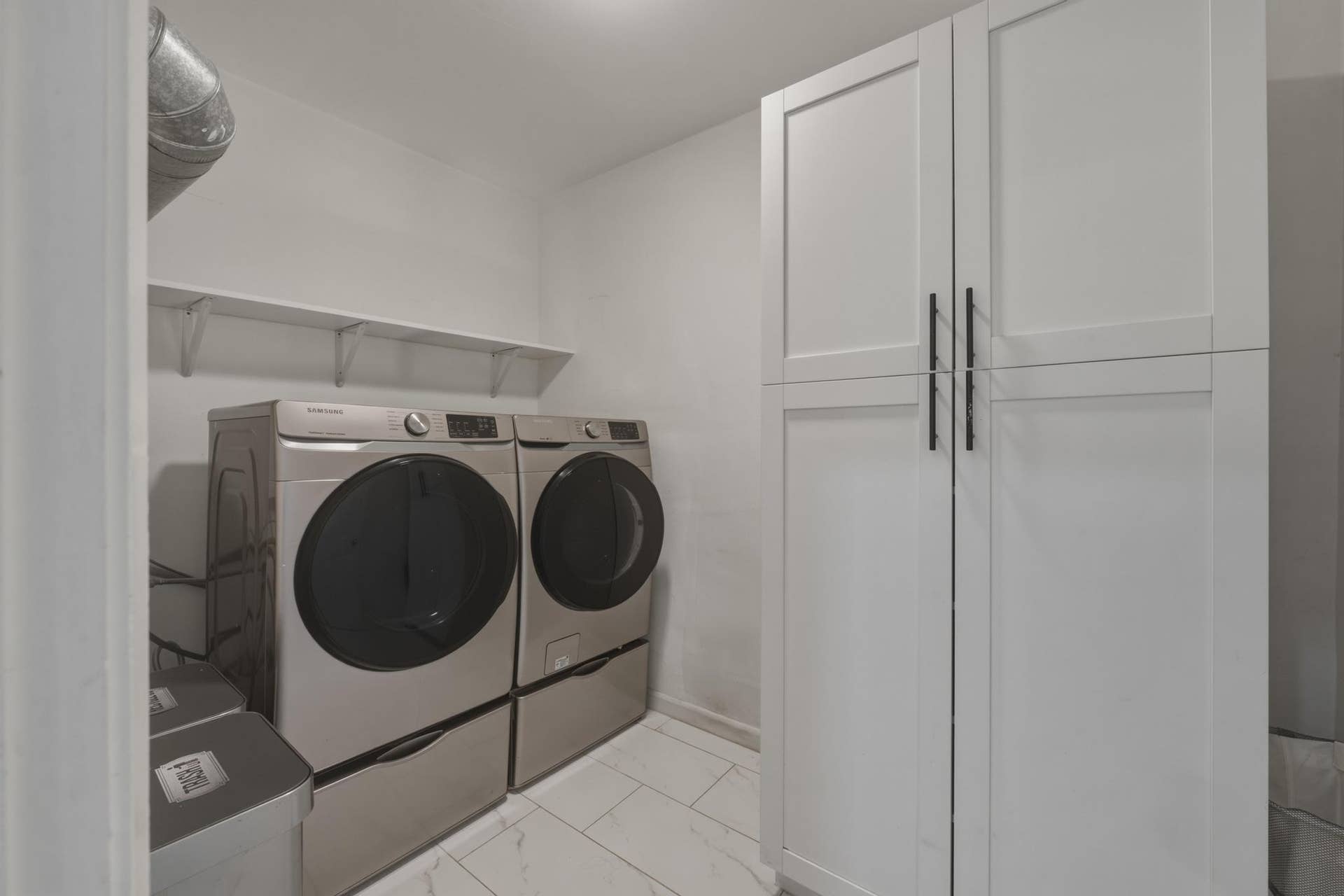 801 NE 19th Terrace, Fort Lauderdale, FL 33304 DSC06383