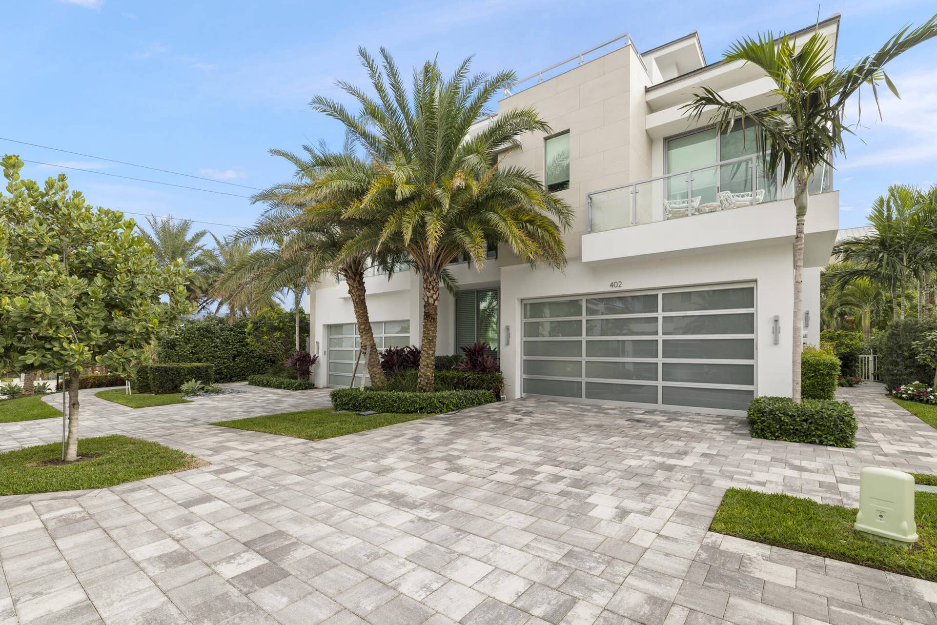 402 Ocean One Lane, Juno Beach, FL 33408 Coastal Contemporary
