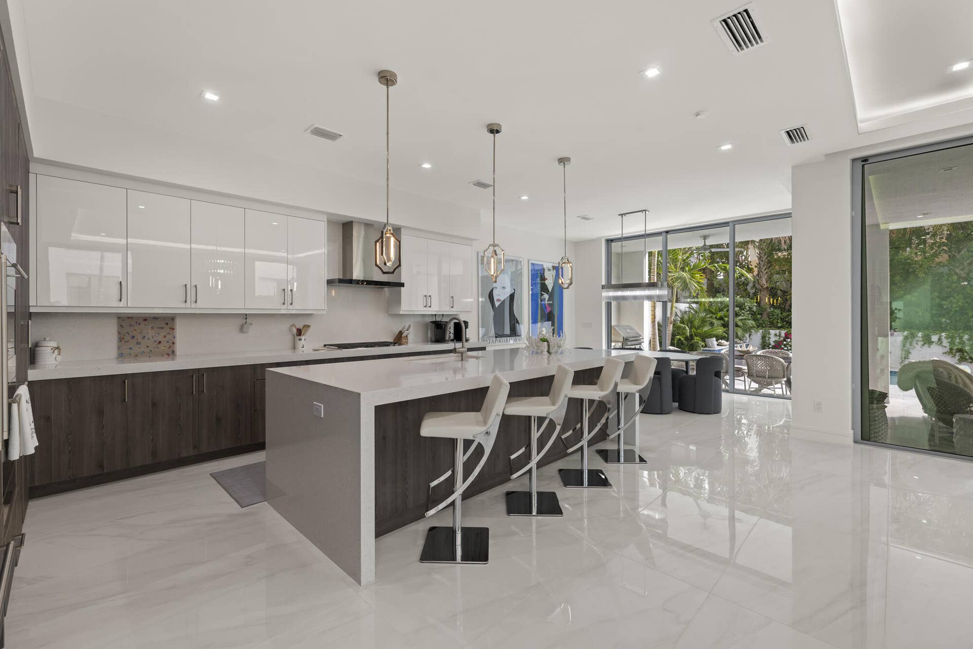402 Ocean One Lane, Juno Beach, FL 33408 Wolf Appliances. Gas Cooktop