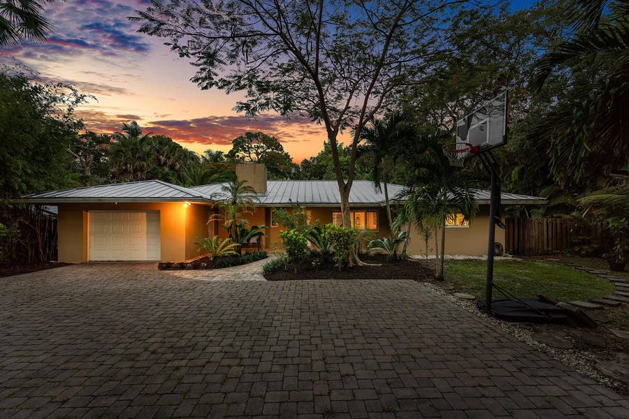 Property photo for 2130 SW 27TH Terrace, Fort Lauderdale, FL