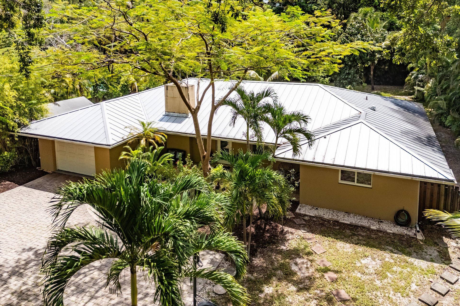 043-2130Southwest27thTerrace-FortLauderd