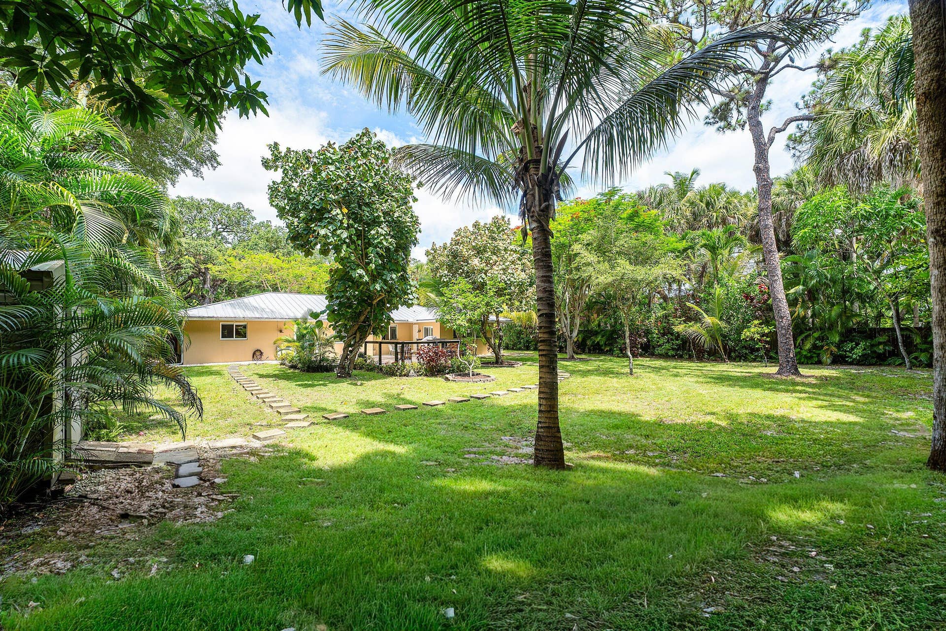 039-2130Southwest27thTerrace-FortLauderd