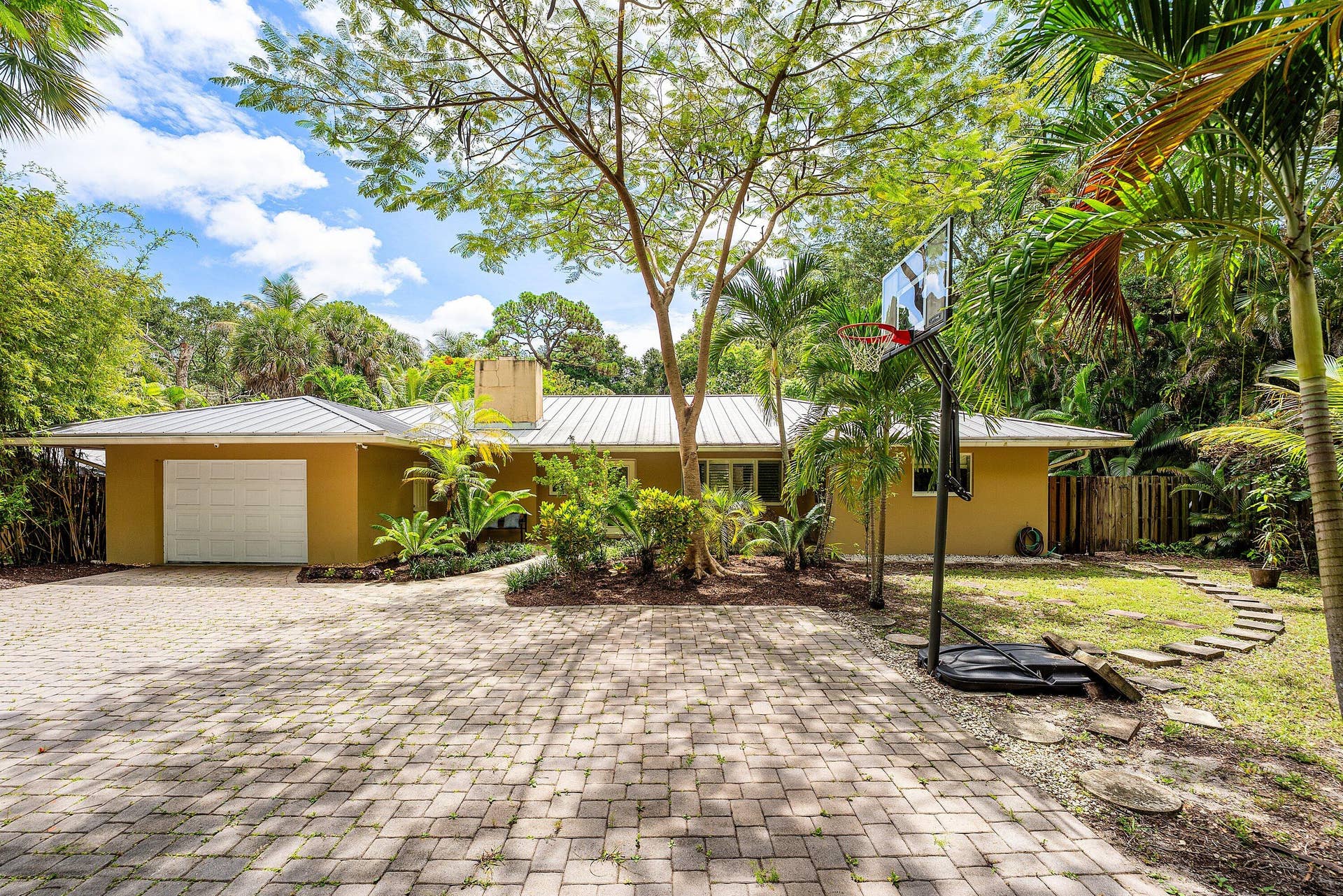 001-2130Southwest27thTerrace-FortLauderd