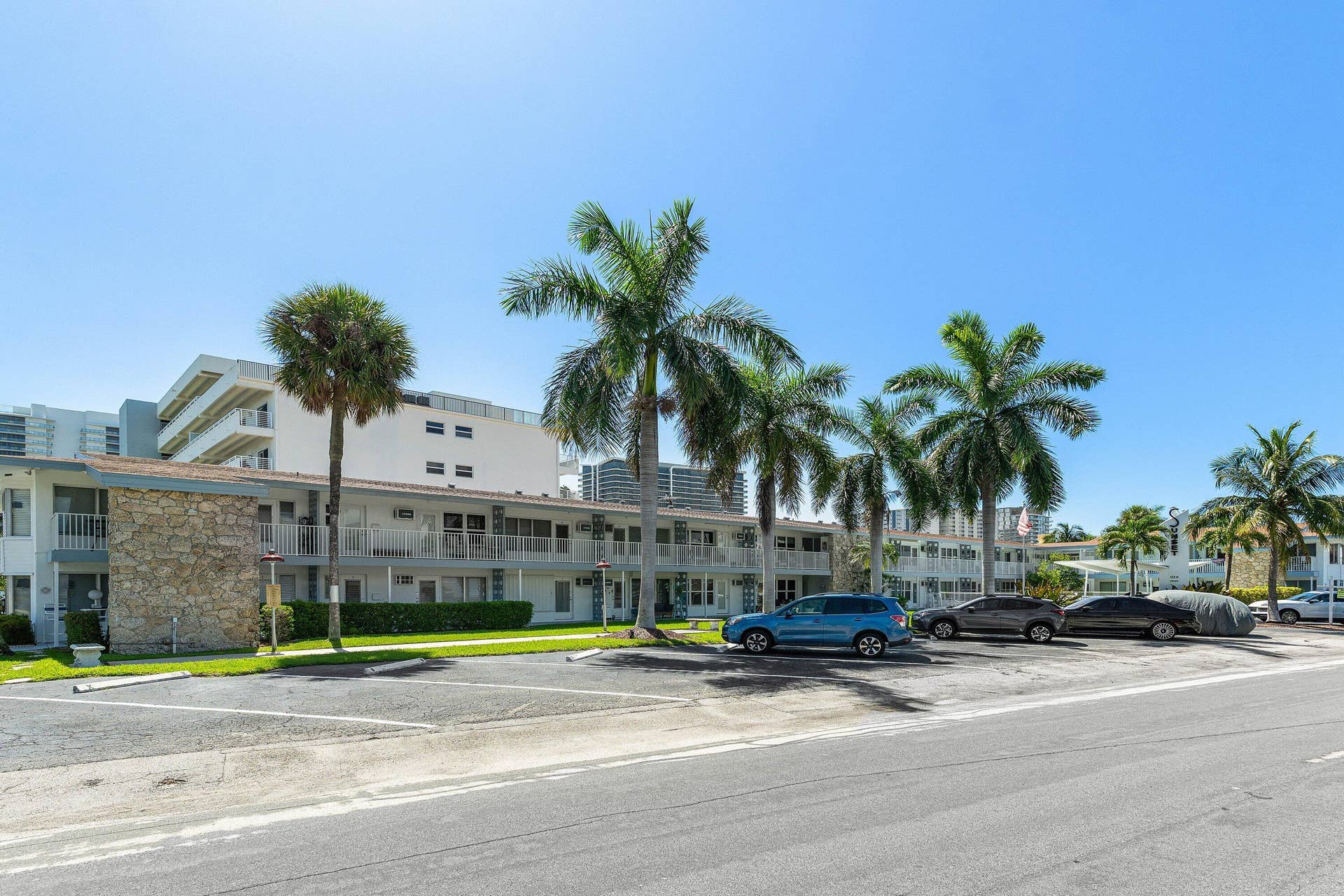 1110 N RIVERSIDE Drive, #23, Pompano Beach, FL 33062 001-1110NorthRiversideDrive-23-PompanoBe
