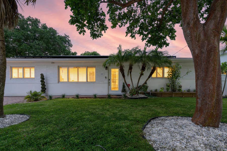 Property photo for 874 NW 2ND Avenue, Boca Raton, FL