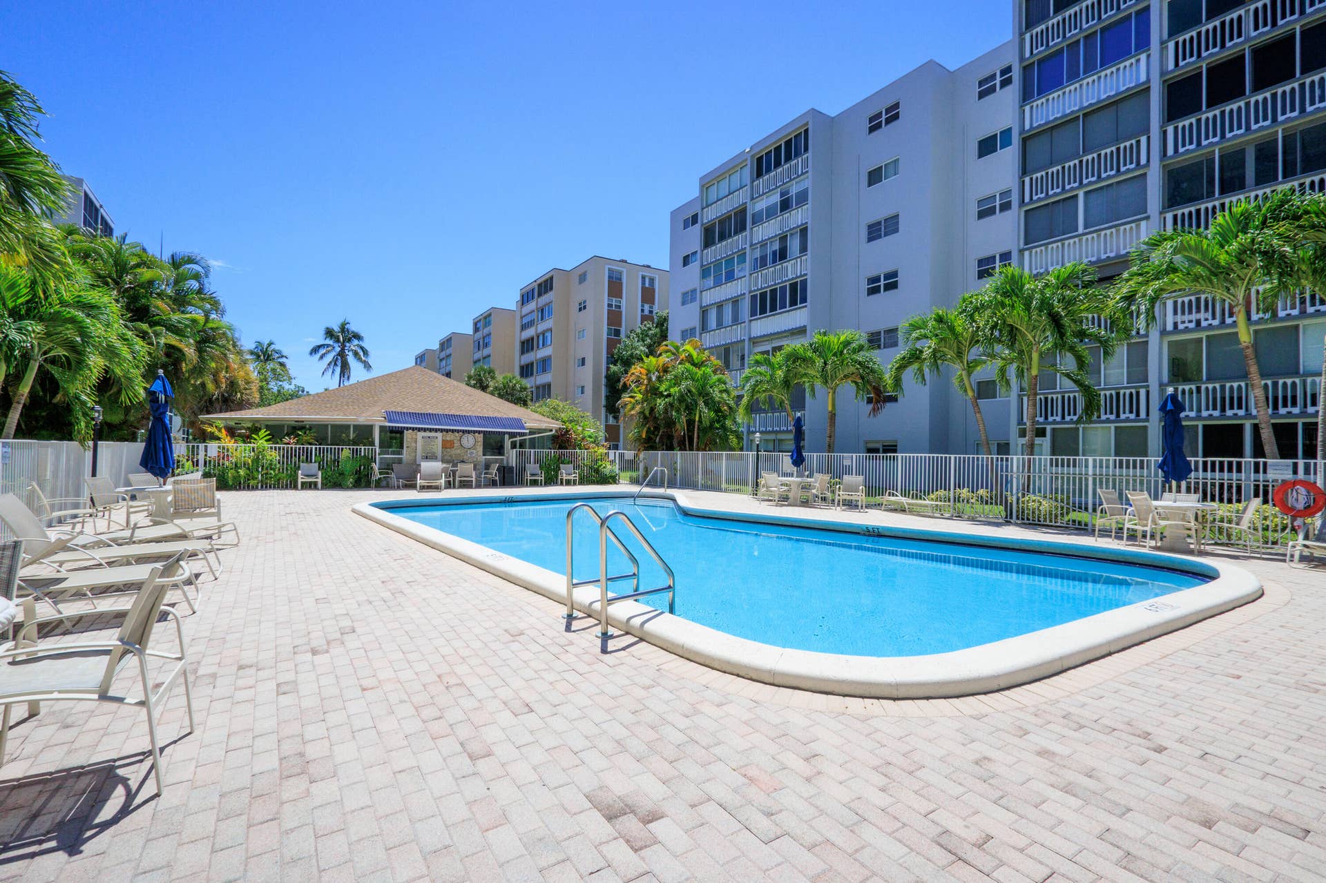 620 NE 12th Avenue, #602, Hallandale Beach, FL 33009 IMG_8734