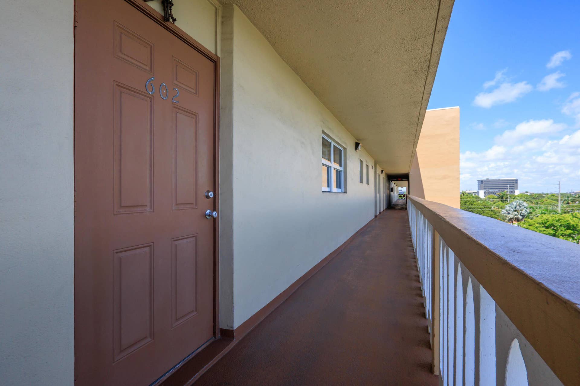 620 NE 12th Avenue, #602, Hallandale Beach, FL 33009 IMG_8713