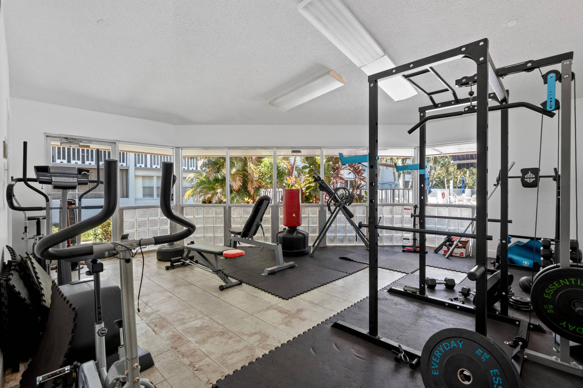 620 NE 12th Avenue, #602, Hallandale Beach, FL 33009 IMG_8778