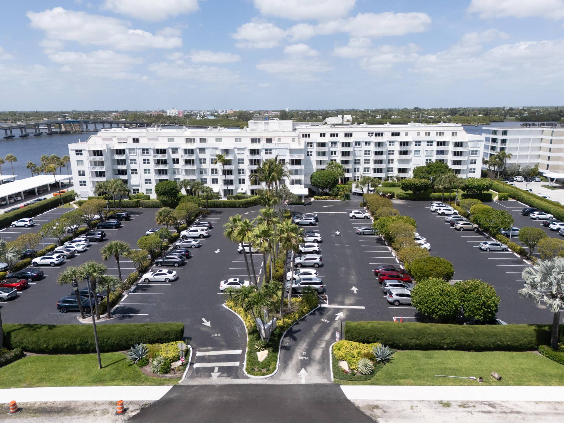 Clark-2840 S Ocean BLVD 517-037