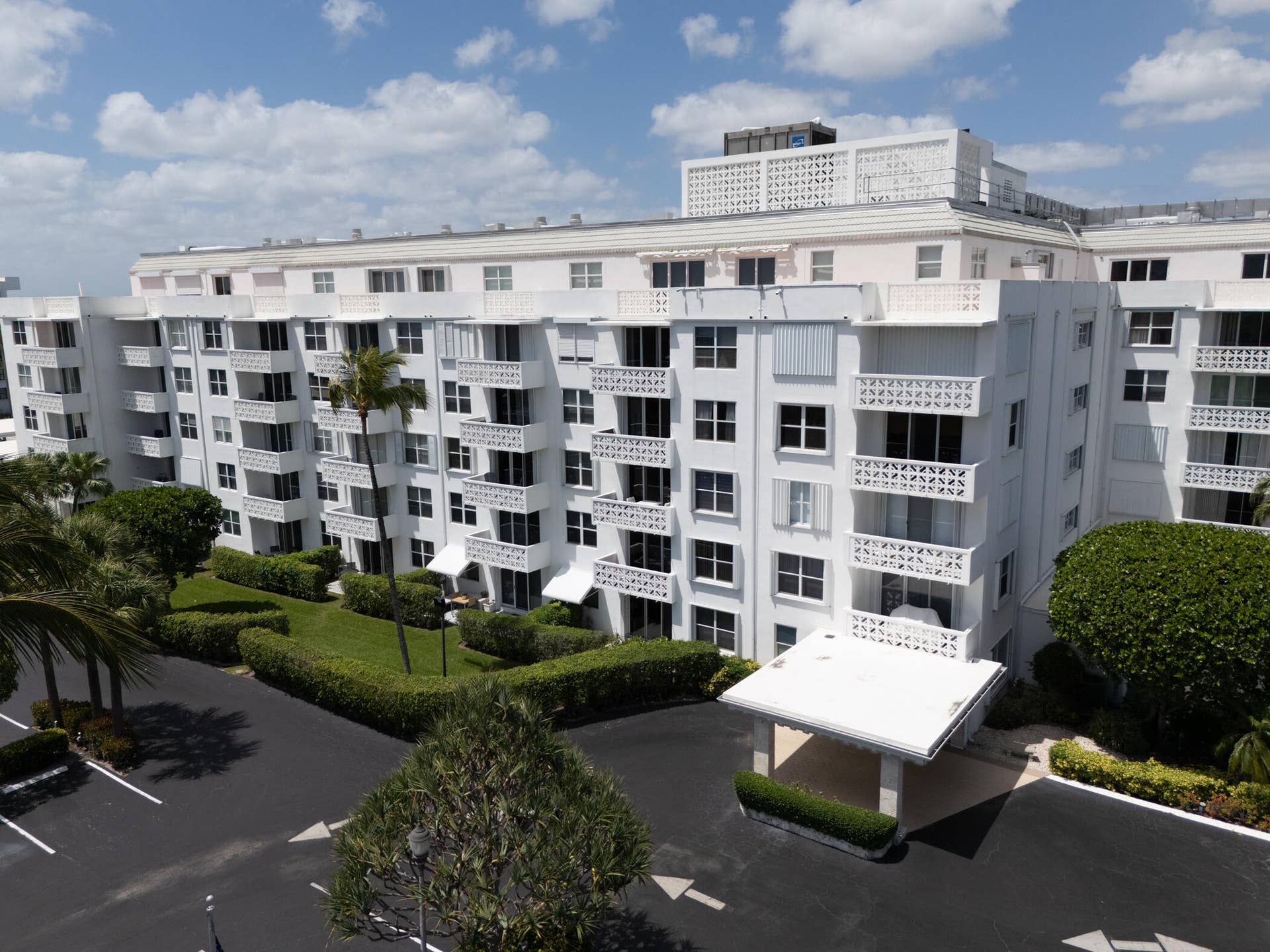 Clark-2840 S Ocean BLVD 517-035
