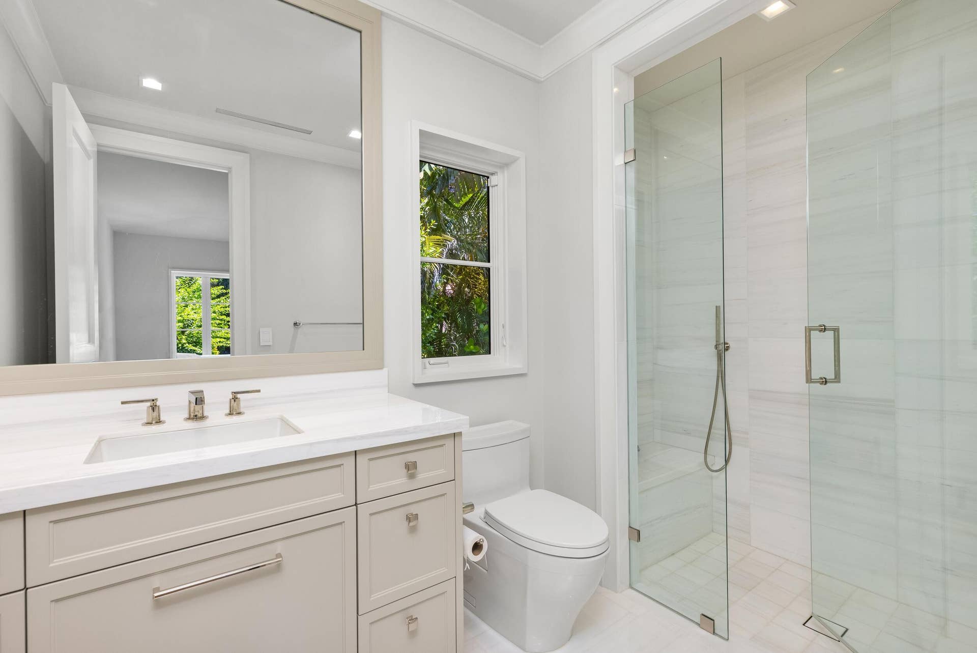 Guest Bath 6