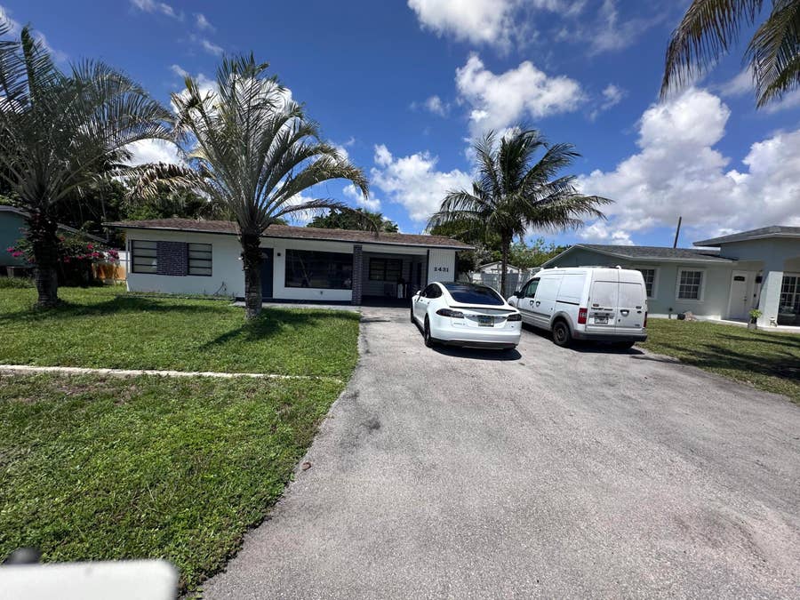 Property photo for 2431 NE 10TH Avenue NE, Pompano Beach, FL