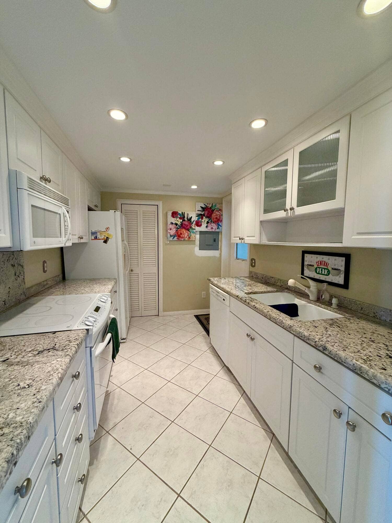 5400 N Ocean Drive, #2b, Singer Island, FL 33404 FullSizeRender
