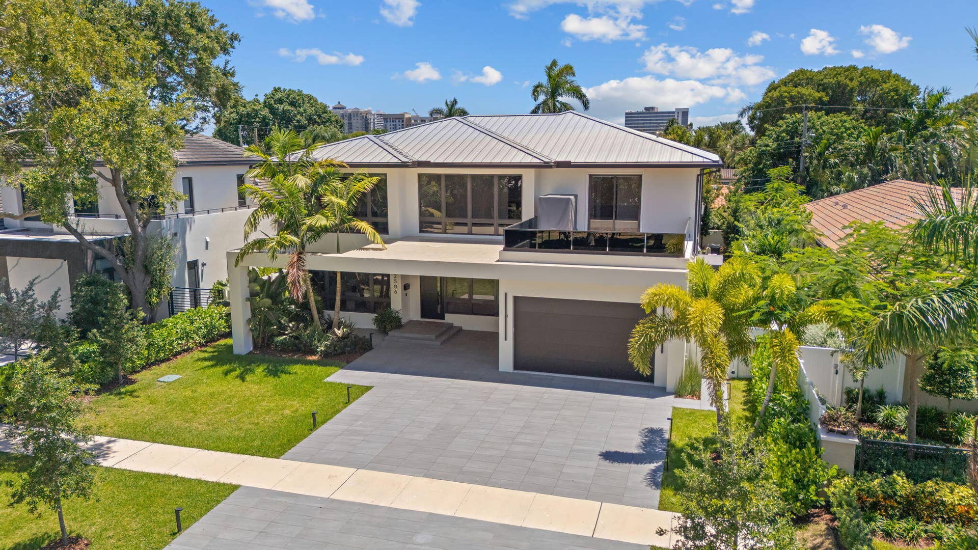 2506 NE 14TH Street, Fort Lauderdale, FL 33304 55-web-or-mls-DJI_20260811142534_0043_D
