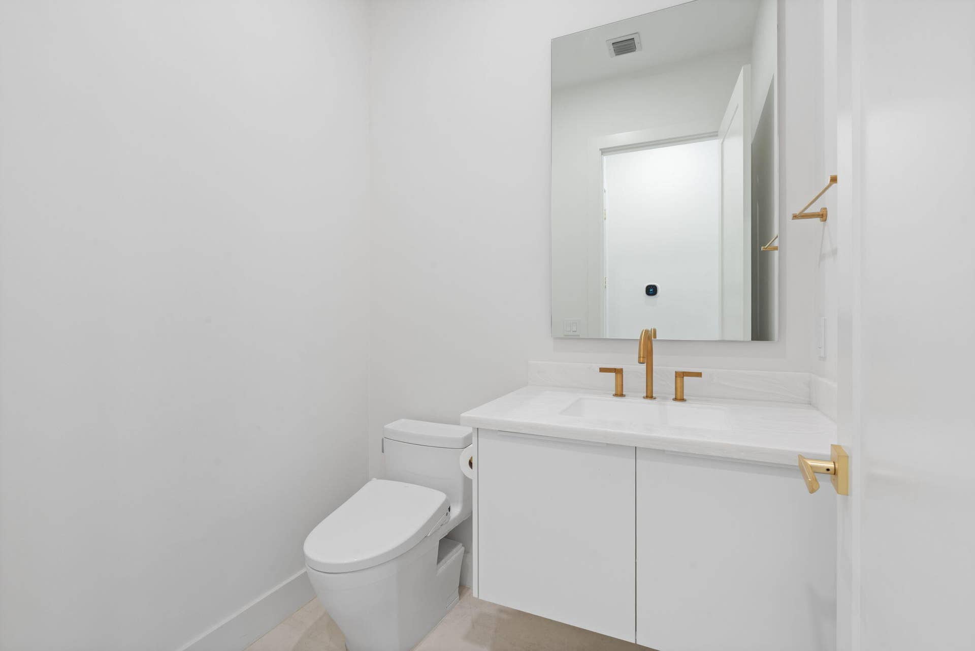 2506 NE 14TH Street, Fort Lauderdale, FL 33304 45-web-or-mls-DSC01579