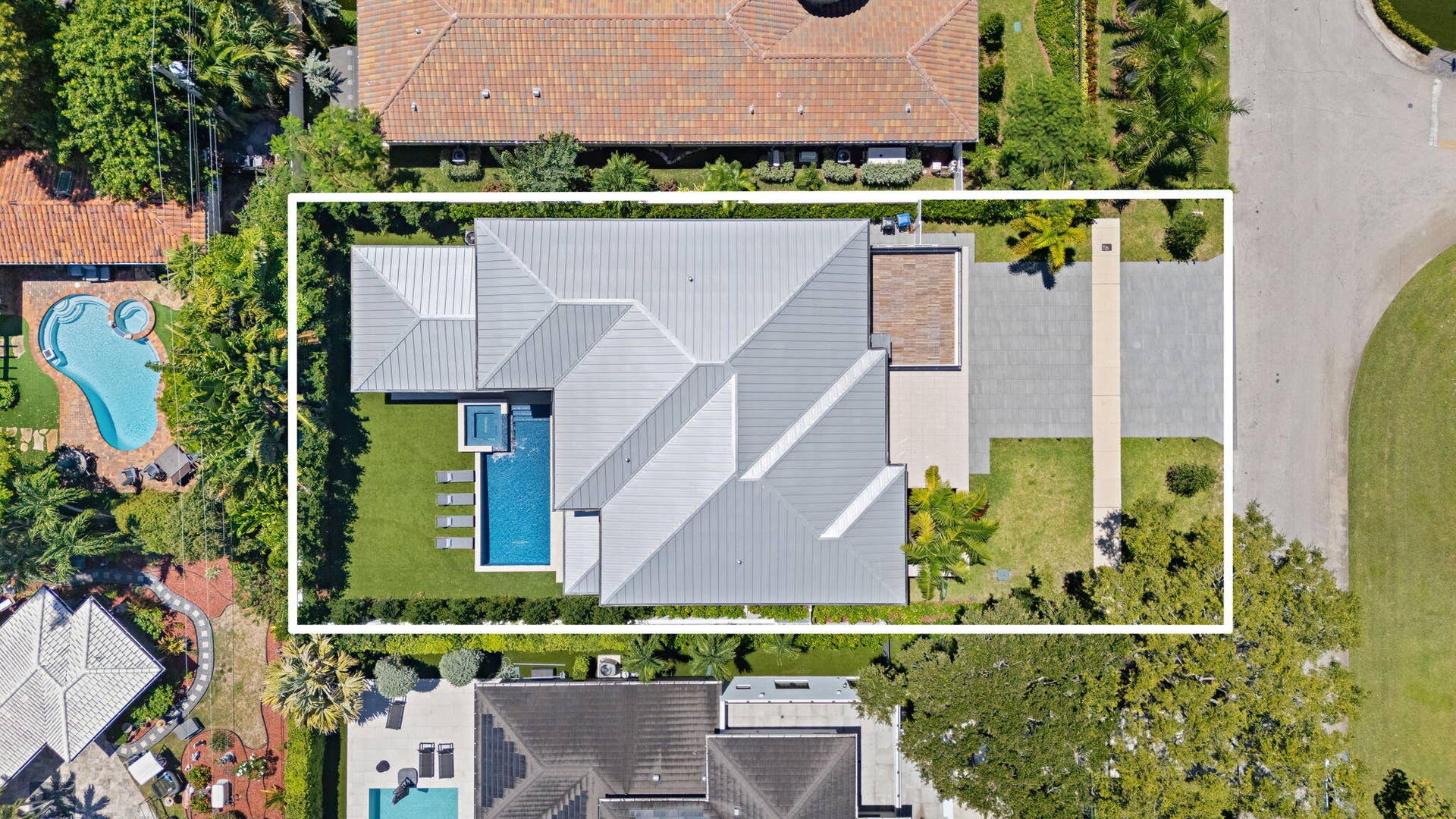 2506 NE 14TH Street, Fort Lauderdale, FL 33304 48-web-or-mls-DJI_20260811141631_0010_D