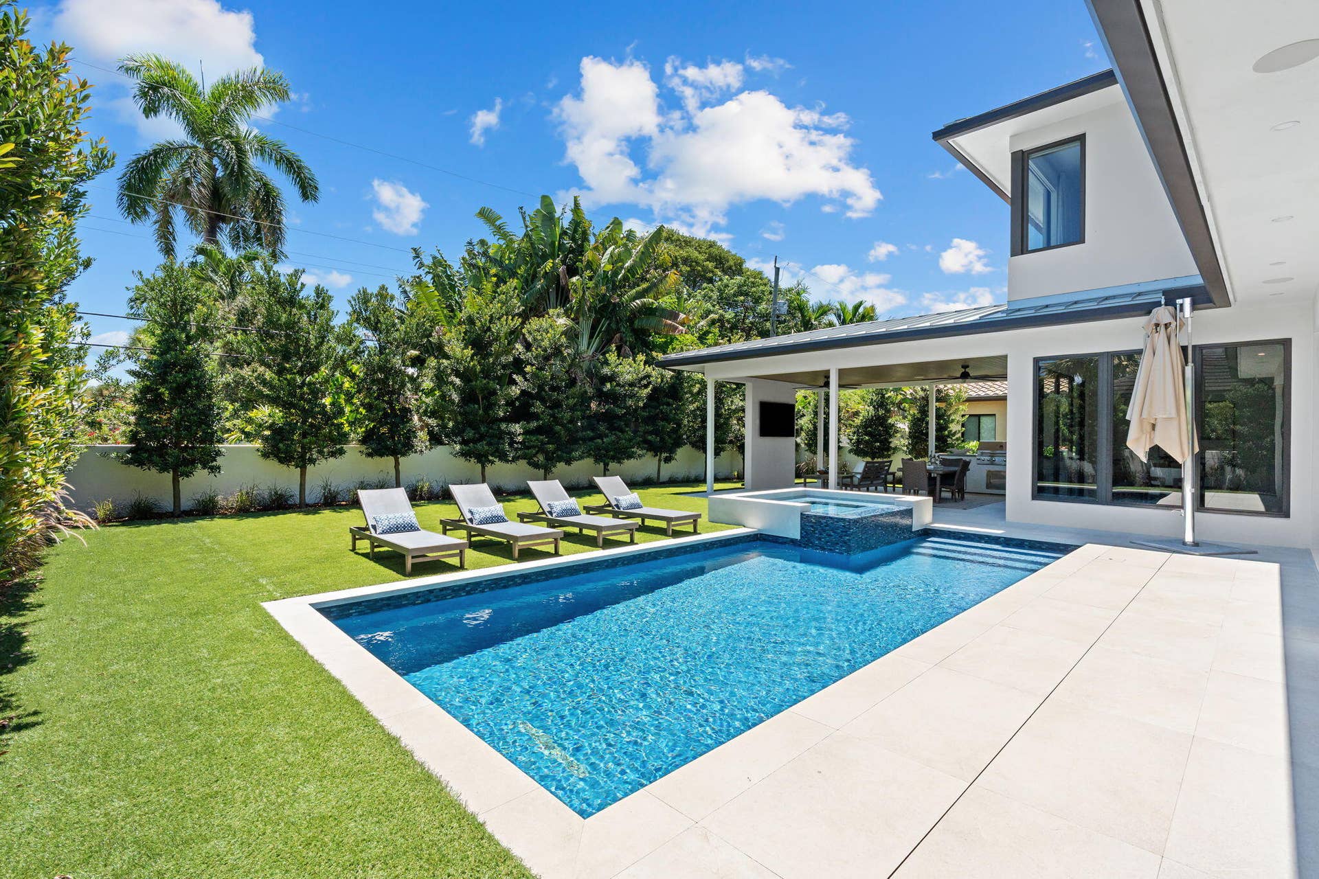 2506 NE 14TH Street, Fort Lauderdale, FL 33304 36-web-or-mls-DSC01526