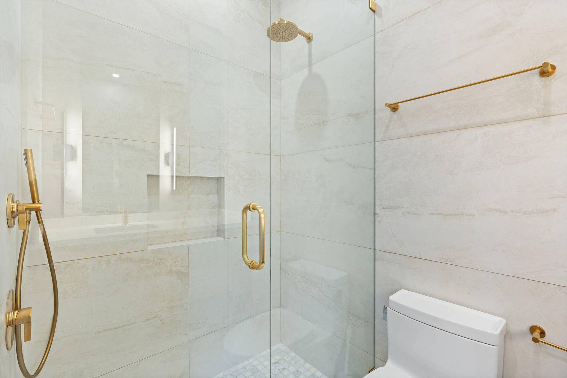 2506 NE 14TH Street, Fort Lauderdale, FL 33304 99-web-or-mls-2506 NE 14th St, Fort Laud