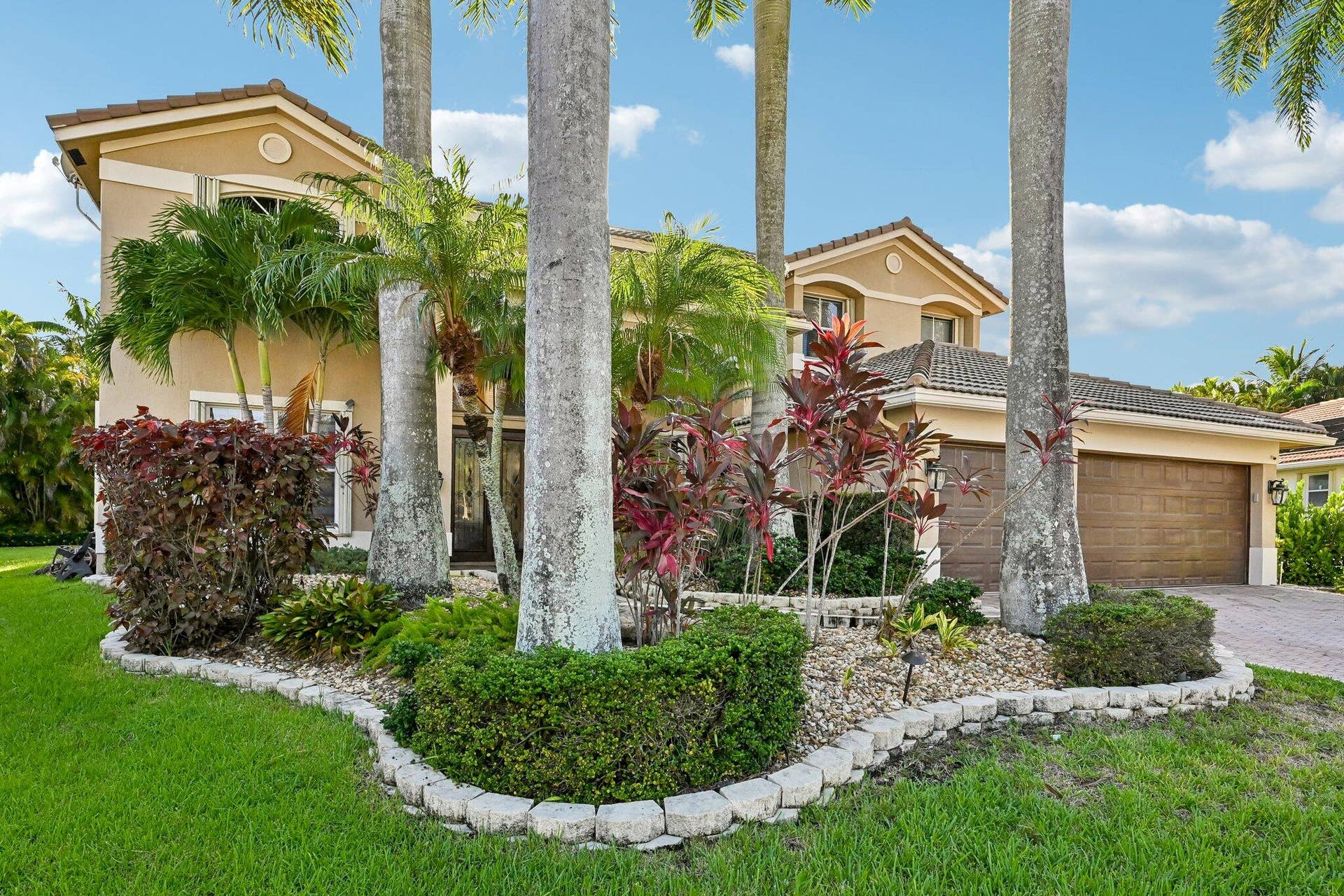 1664 Victoria Pointe Lane, Weston, FL 33327 1-web-or-mls-Victoria Pointe Ln-S0808-00