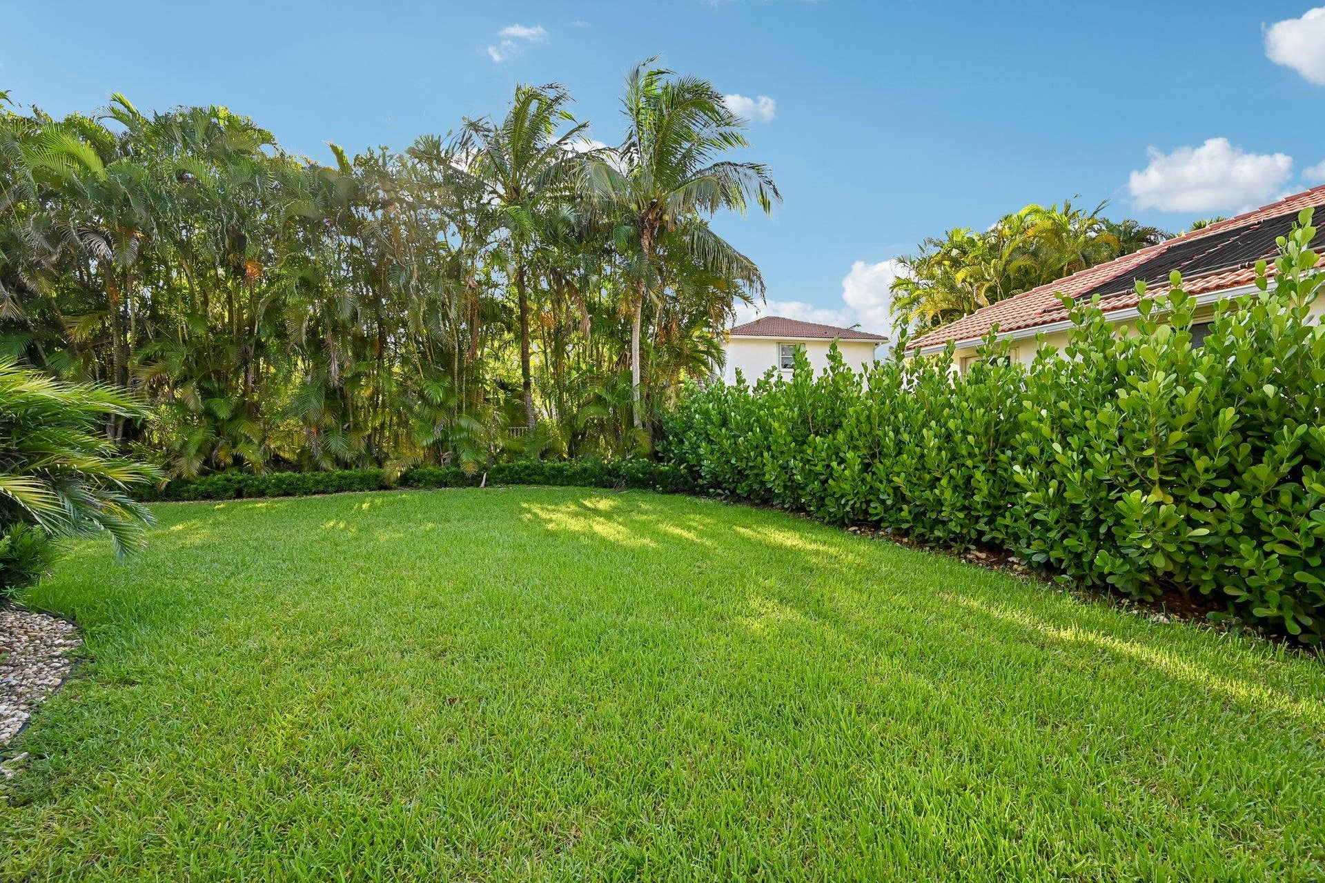 1664 Victoria Pointe Lane, Weston, FL 33327 56-web-or-mls-Victoria Pointe Ln-S0808-0