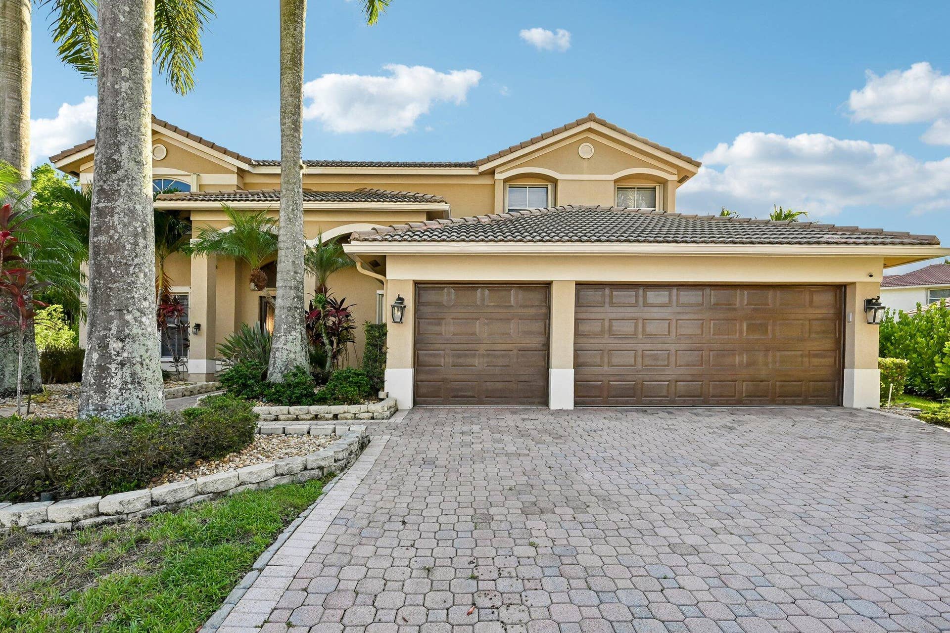 1664 Victoria Pointe Lane, Weston, FL 33327 3-web-or-mls-Victoria Pointe Ln-S0808-00