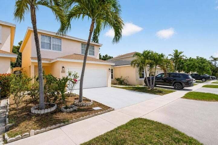 Property photo for 4131 Eastridge Circle, Pompano Beach, FL