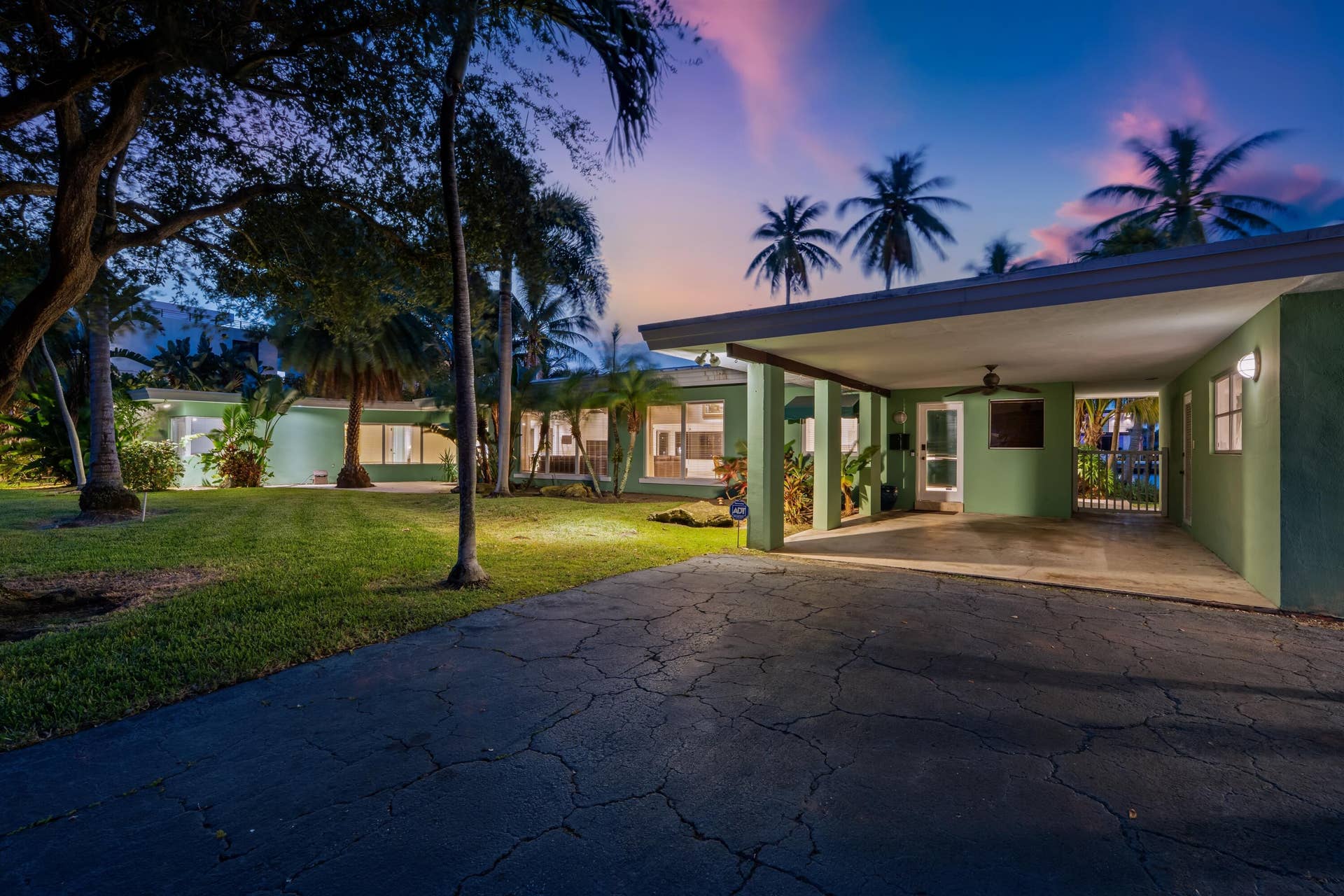 2605 N RIVERSIDE Drive, Pompano Beach, FL 33062 FRONT_ANGLE_LEFT_SUNSET