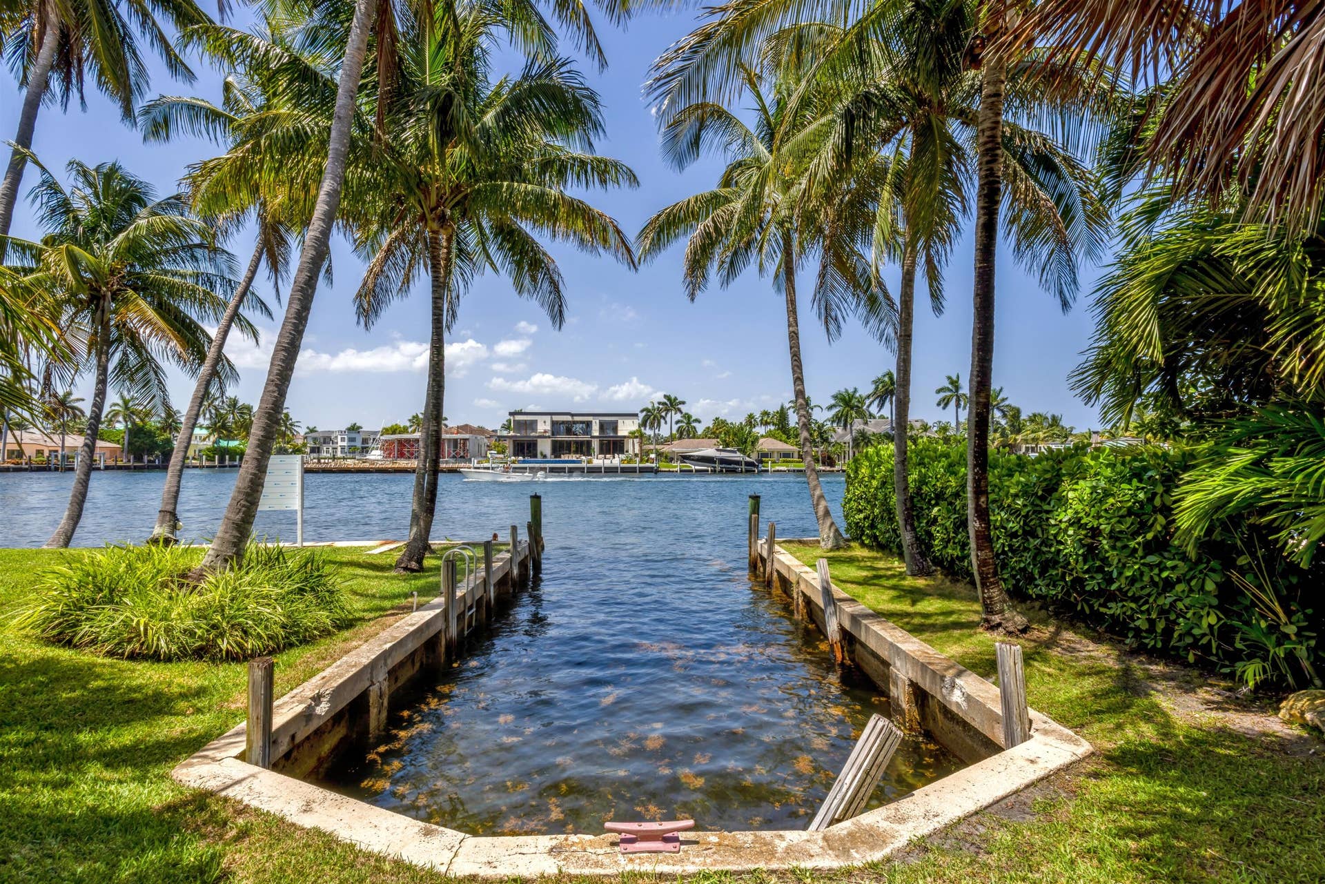 2605 N RIVERSIDE Drive, Pompano Beach, FL 33062 DOCK