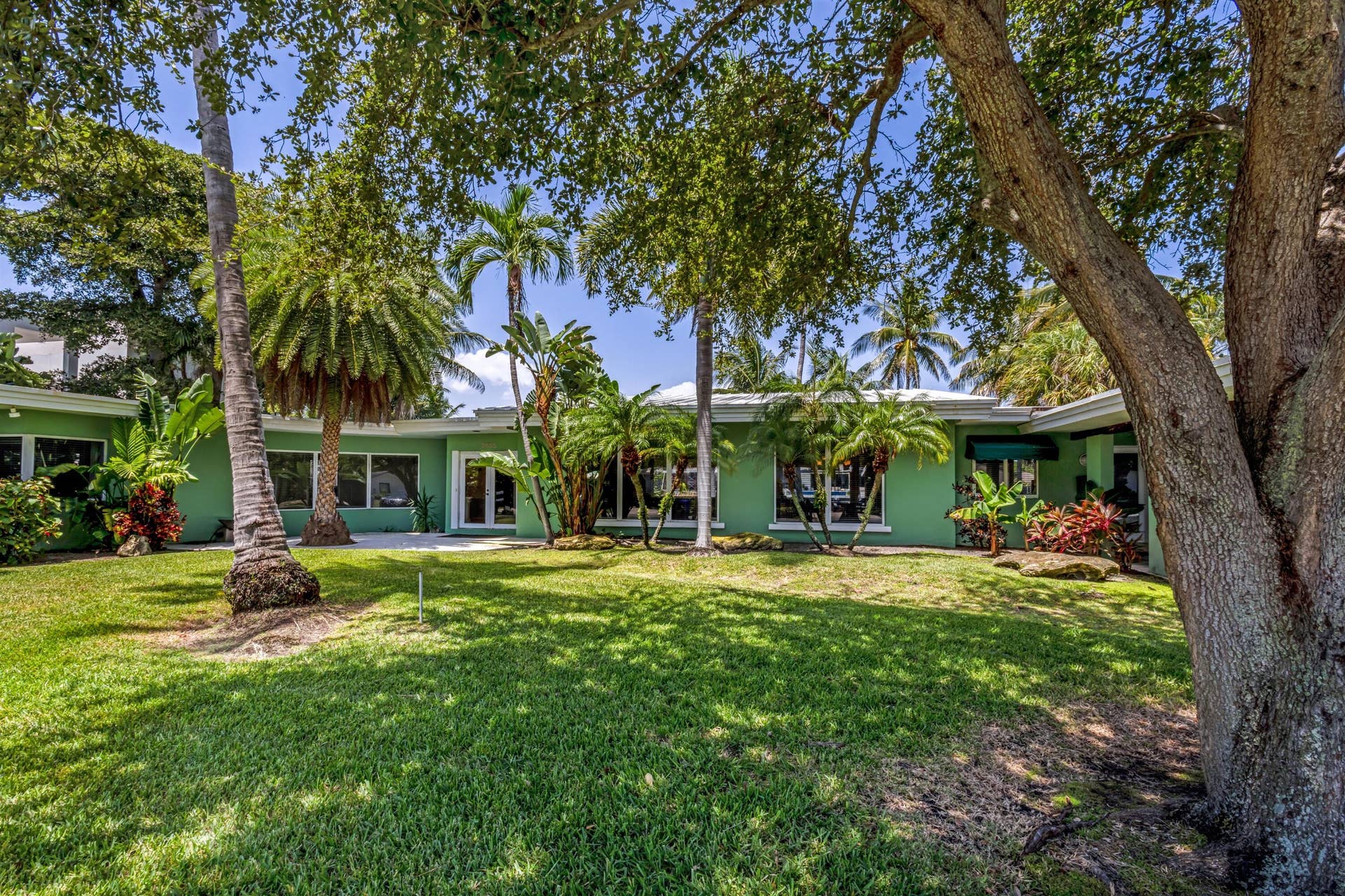 2605 N RIVERSIDE Drive, Pompano Beach, FL 33062 FRONT_CLOSE