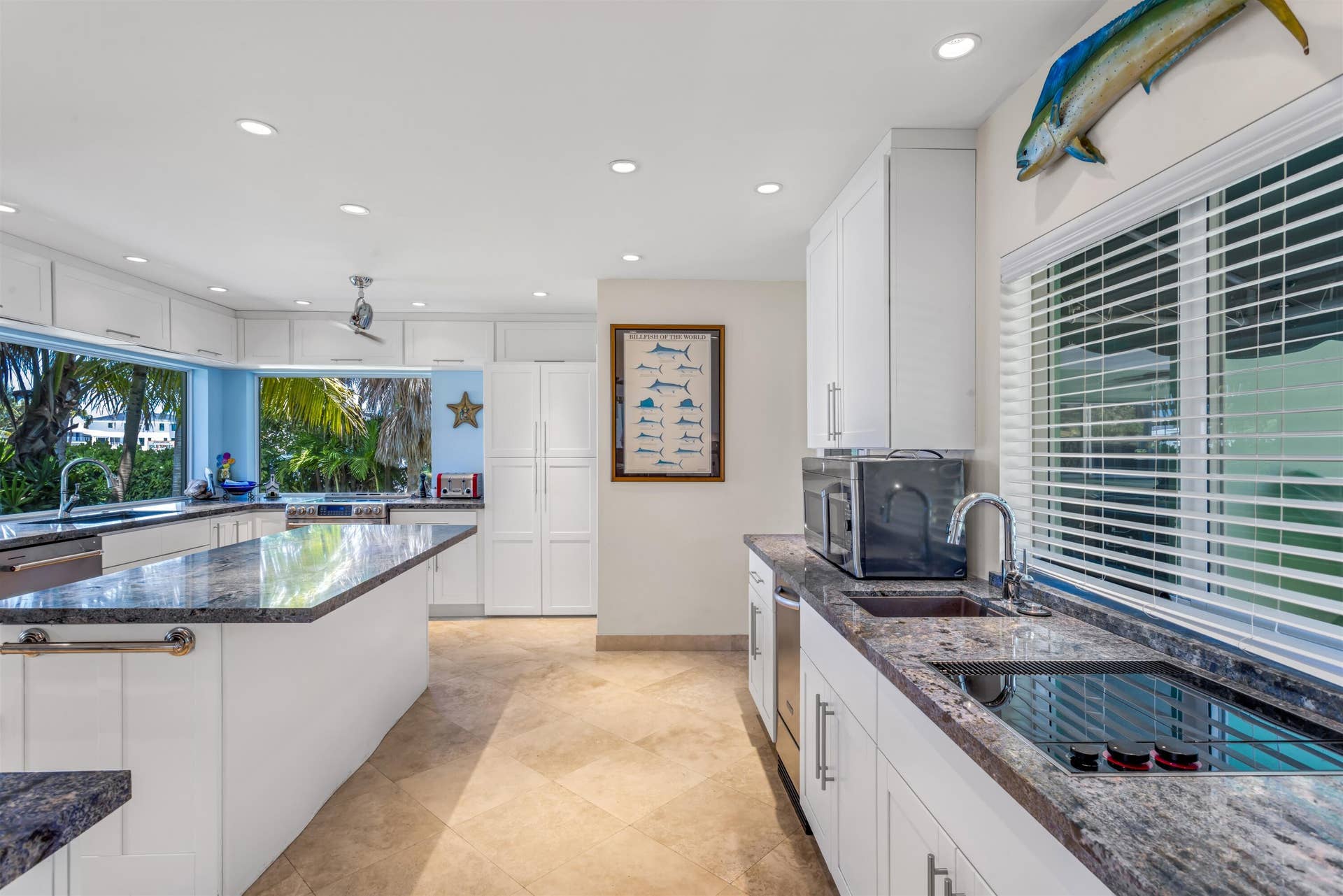 2605 N RIVERSIDE Drive, Pompano Beach, FL 33062 KITCHEN_STRAIGHT
