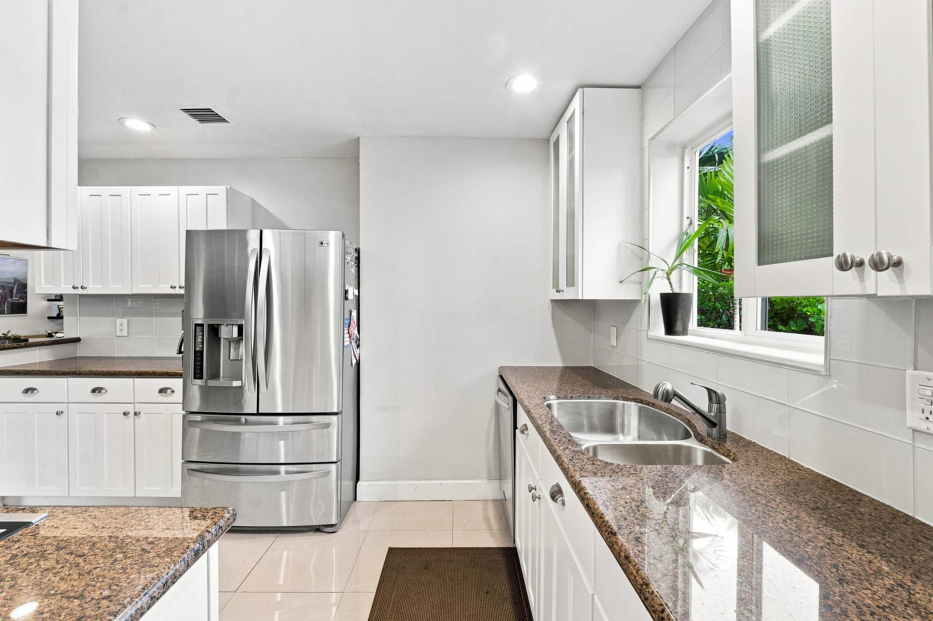 4110 NW 16TH Avenue, Oakland Park, FL 33309 4110 NW 16th Ave _028