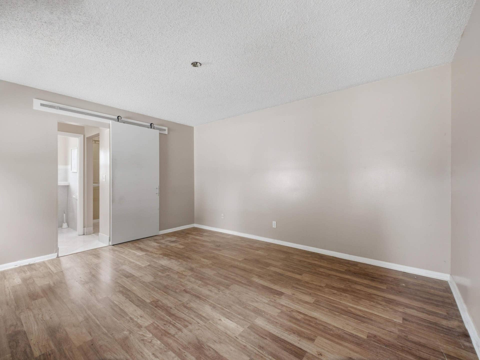 5088 NW 5TH Street, Delray Beach, FL 33445 Primary Bedroom 1