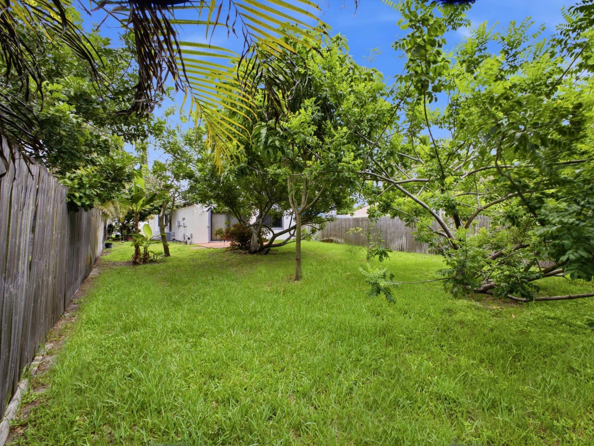 5088 NW 5TH Street, Delray Beach, FL 33445 Backyard