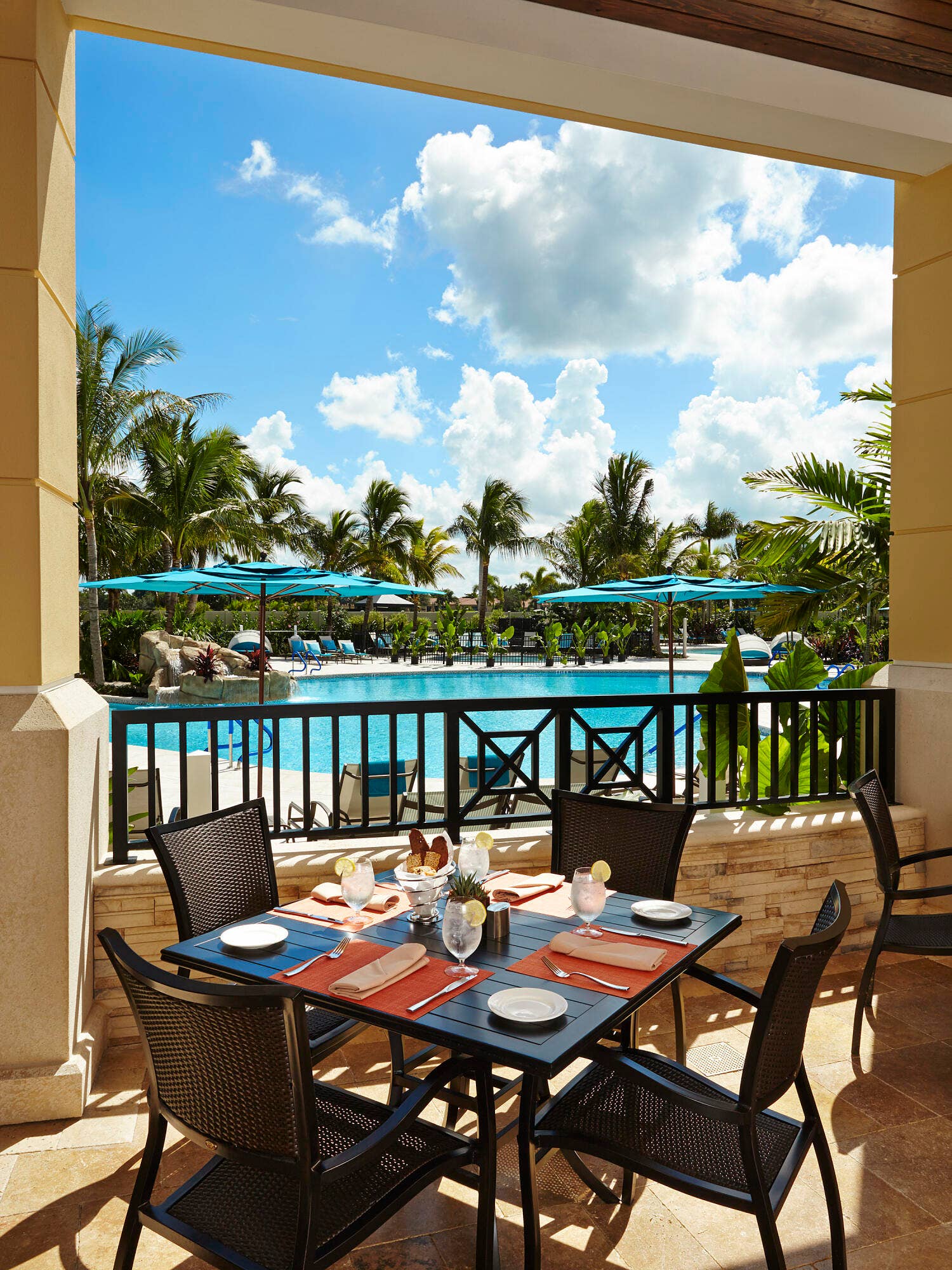 7090 Tradition Cove Lane E, West Palm Beach, FL 33412 The Club at Ibis