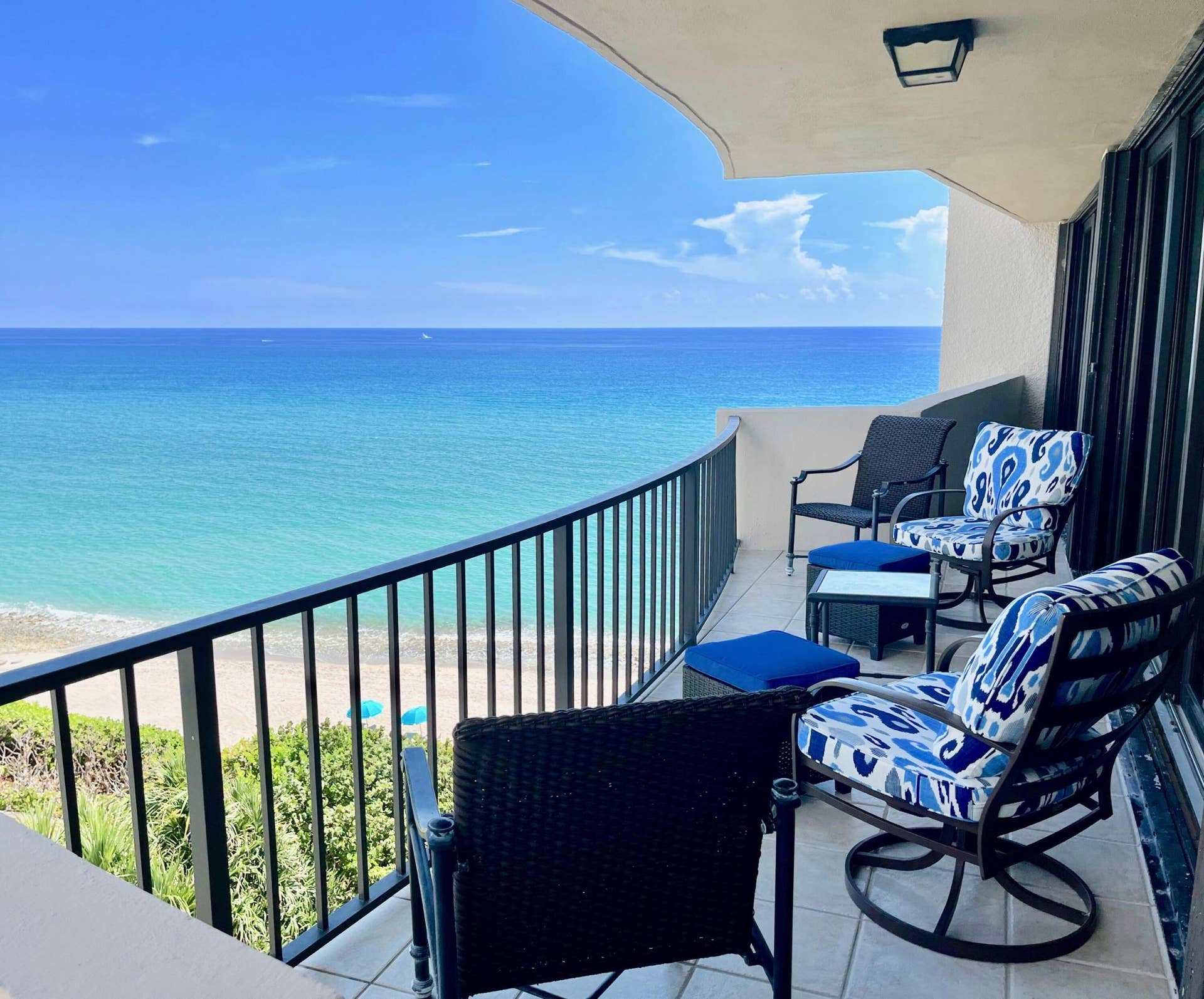 BALCONY SEATING