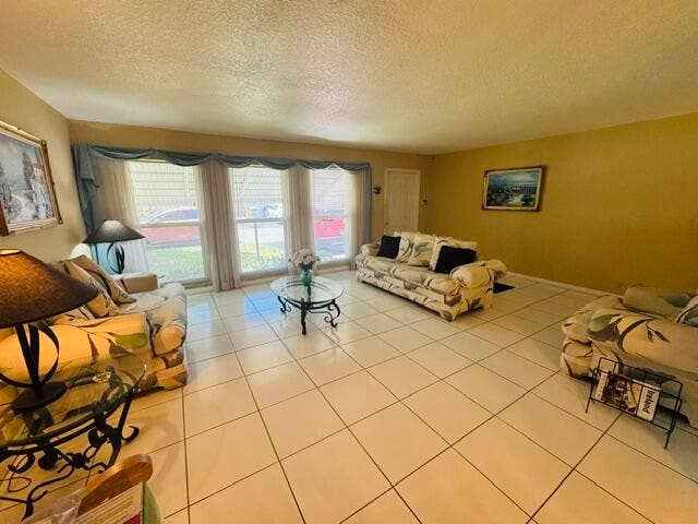 4890 NW 14th Terrace, Deerfield Beach, FL 33064 IMG_0998