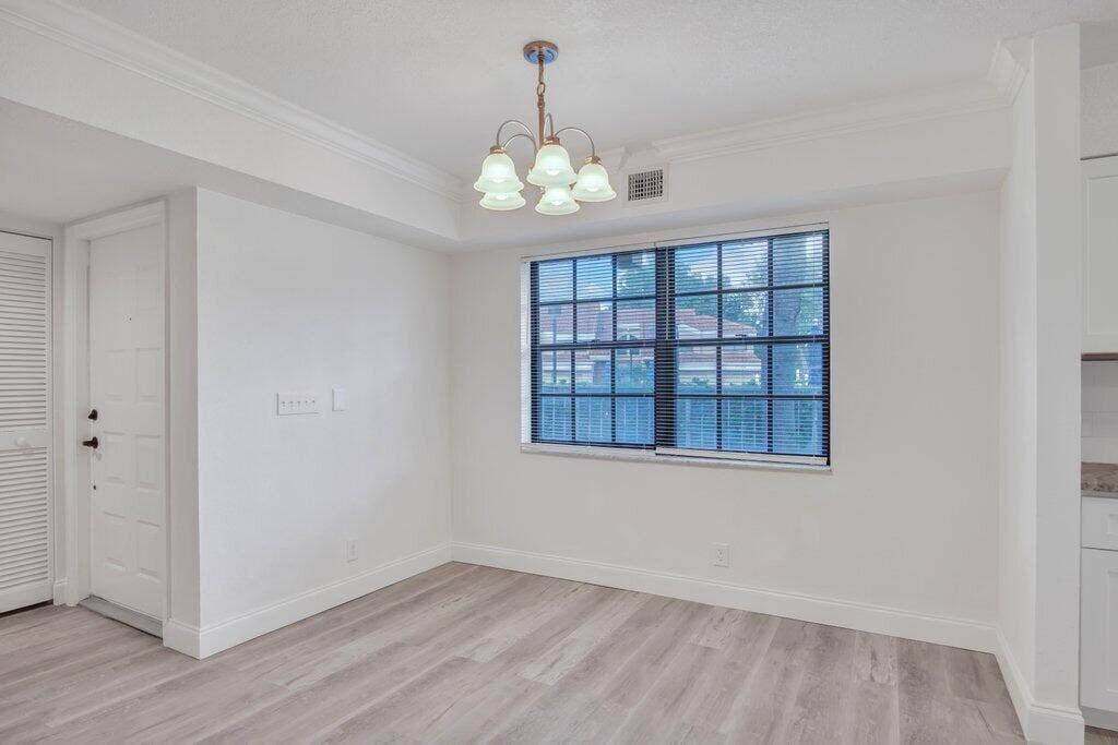 Dining to Entry.jpg-SMALL