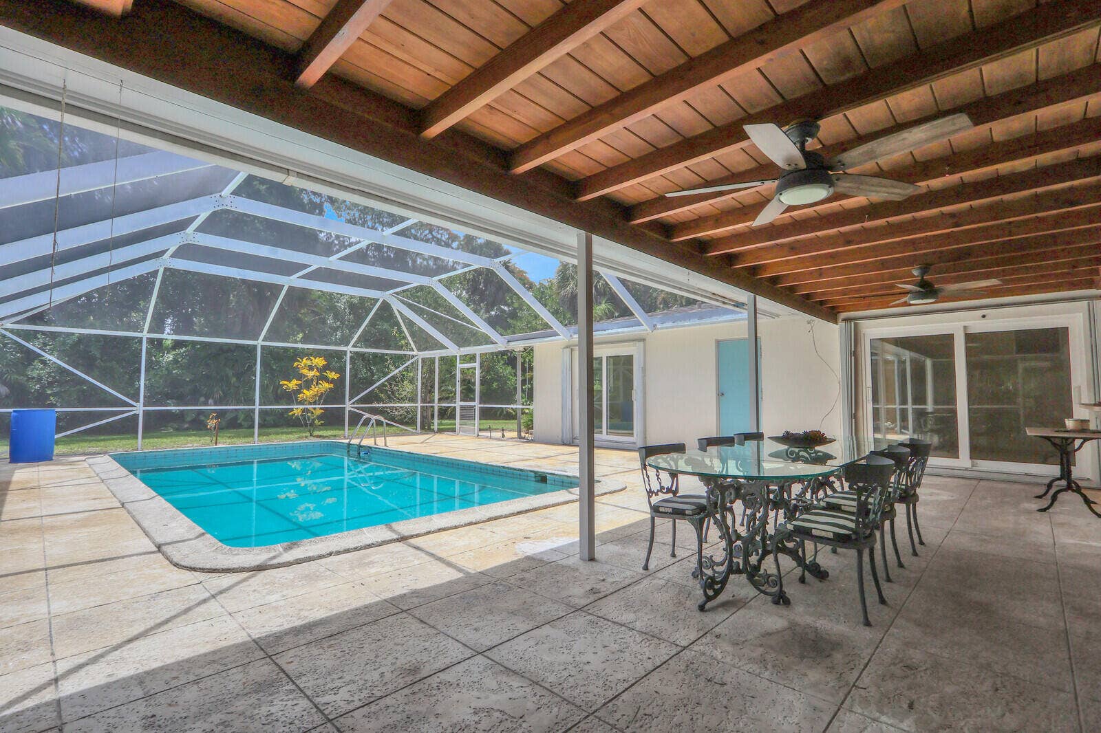 6466 Via Townsend, West Palm Beach, FL 33415 Patio