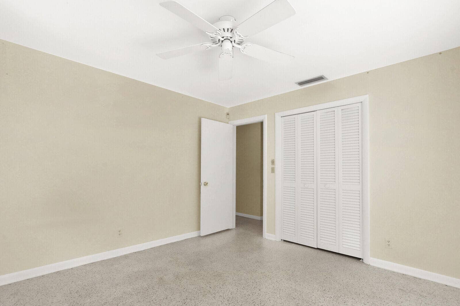 6466 Via Townsend, West Palm Beach, FL 33415 Primary Bedroom