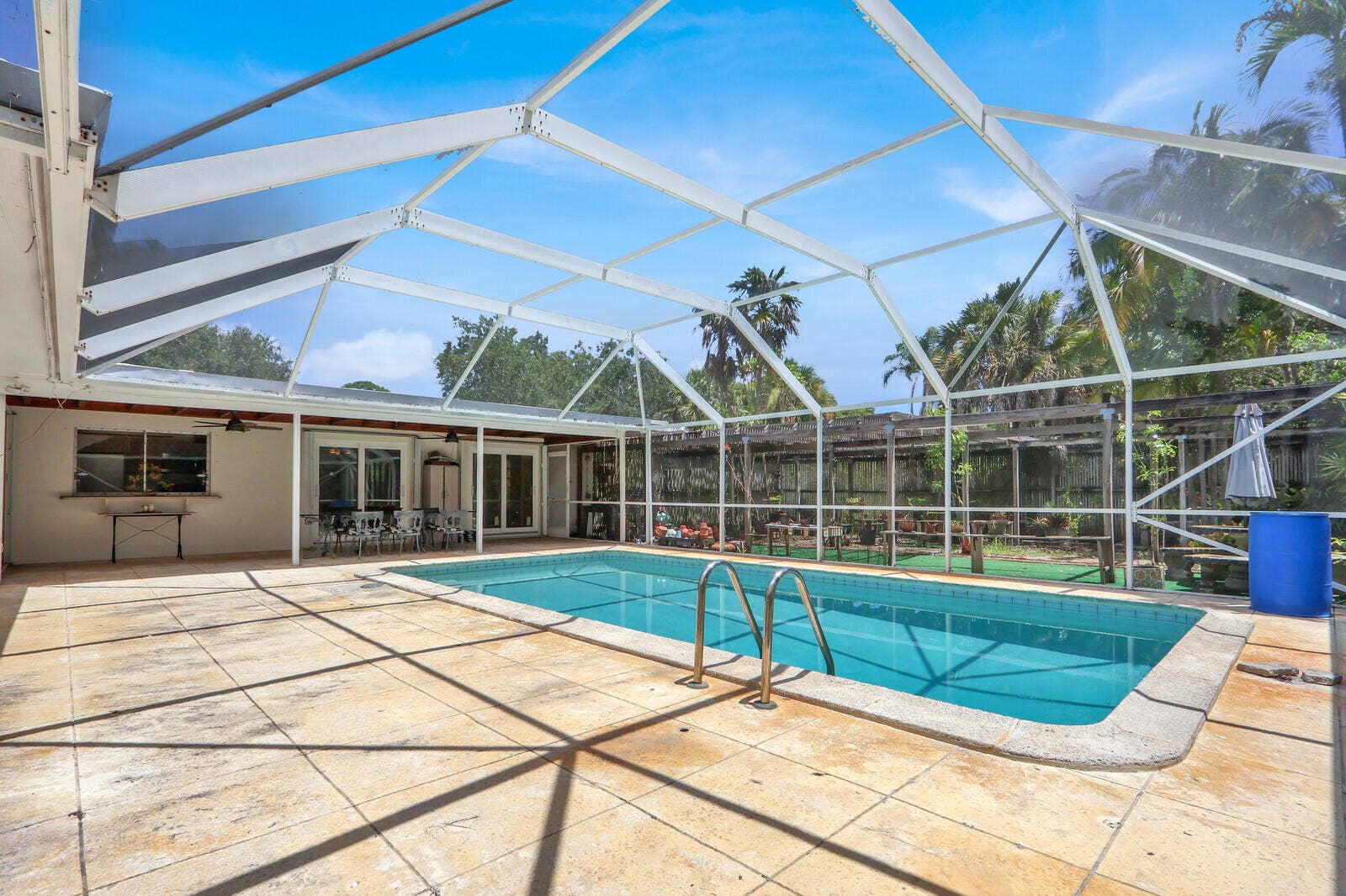 6466 Via Townsend, West Palm Beach, FL 33415 Pool