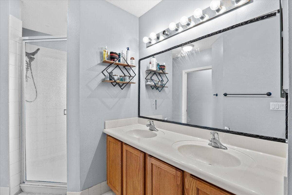 2227 OAKMONT Drive, Riviera Beach, FL 33404 23-424A4583