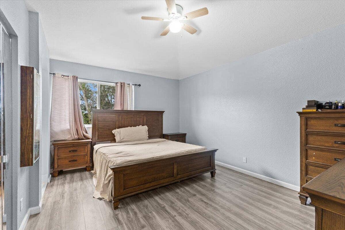 2227 OAKMONT Drive, Riviera Beach, FL 33404 20-424A4553
