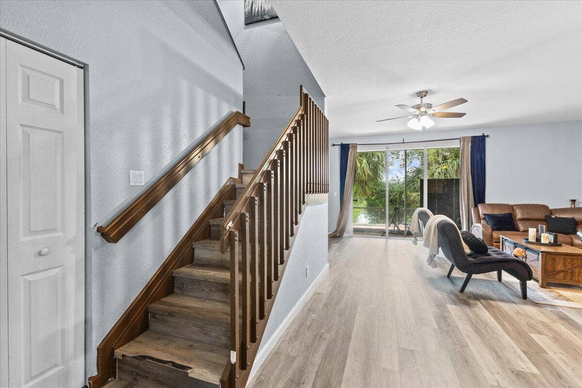 2227 OAKMONT Drive, Riviera Beach, FL 33404 16-424A4453