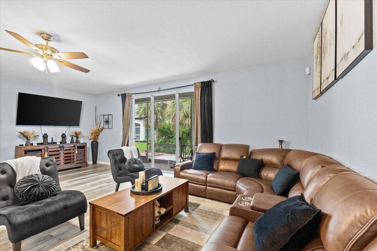 2227 OAKMONT Drive, Riviera Beach, FL 33404 11-424A4518
