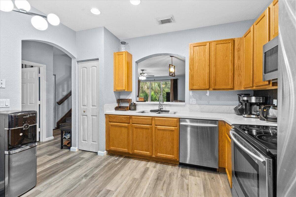 2227 OAKMONT Drive, Riviera Beach, FL 33404 08-424A4483